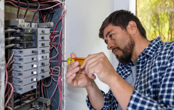 Best Circuit Breaker Repair  in Springfield, FL